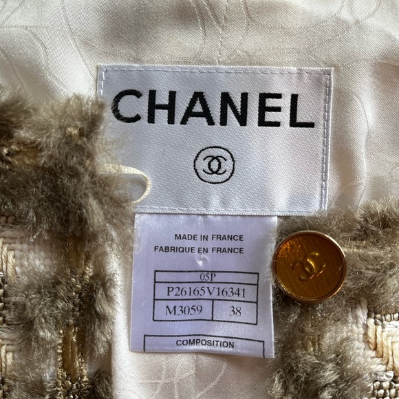Chanel Jacket - Picture 9 of 16